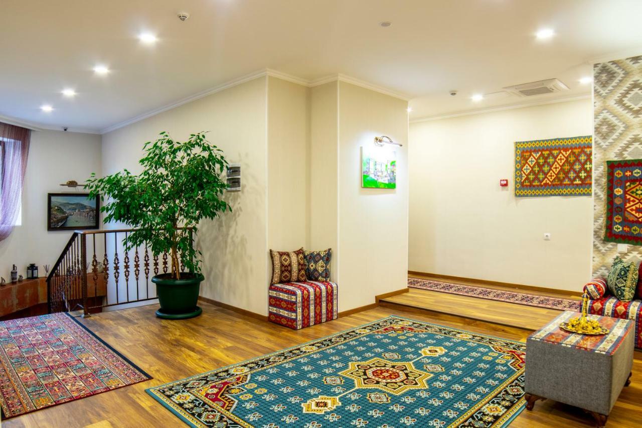 Irmisa Hotel Tbilisi Exterior photo